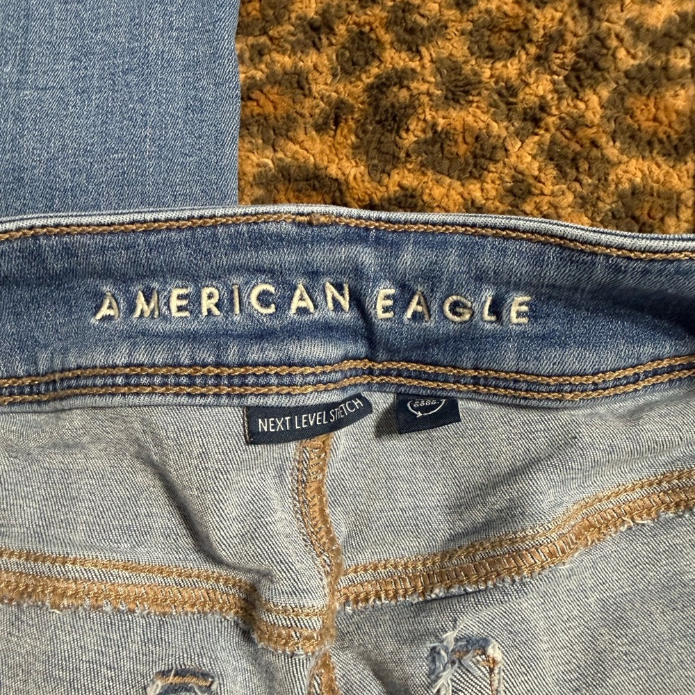 American Eagle Outfitters Women's Light Blue Jeans